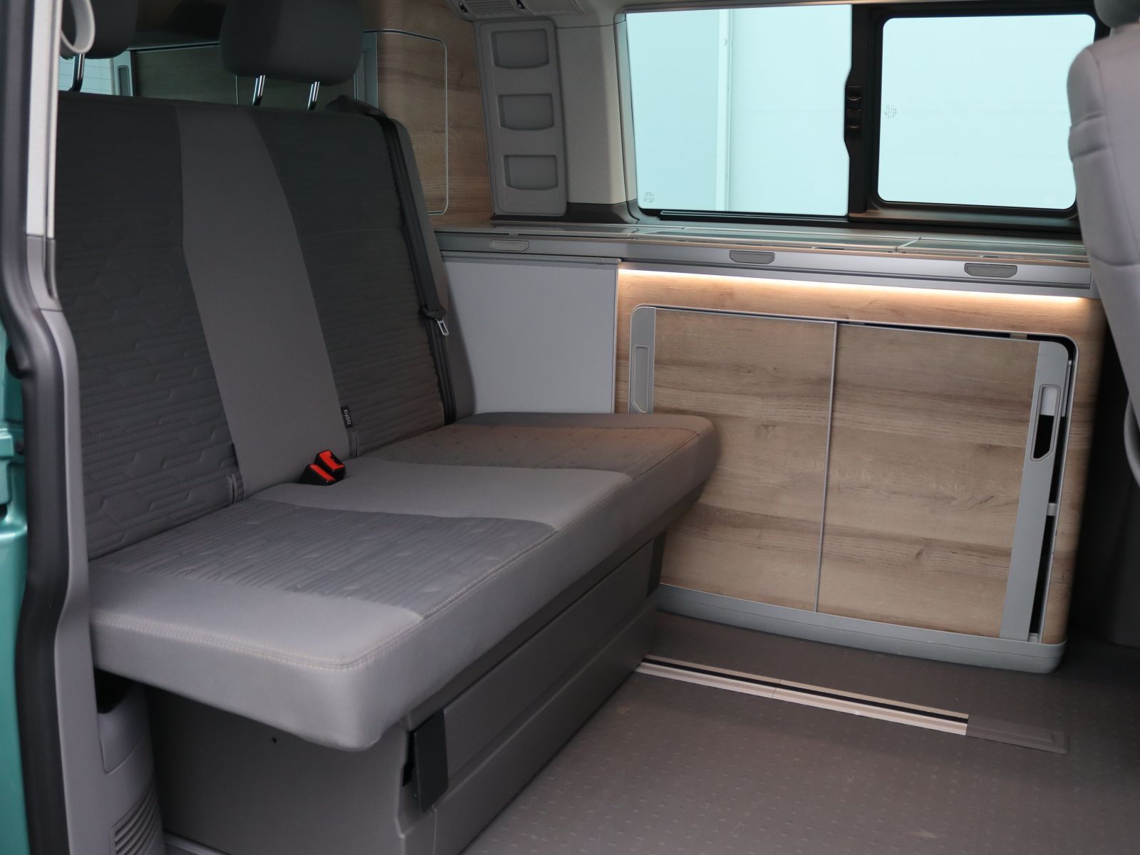 Volkswagen T6 California - Bild 18