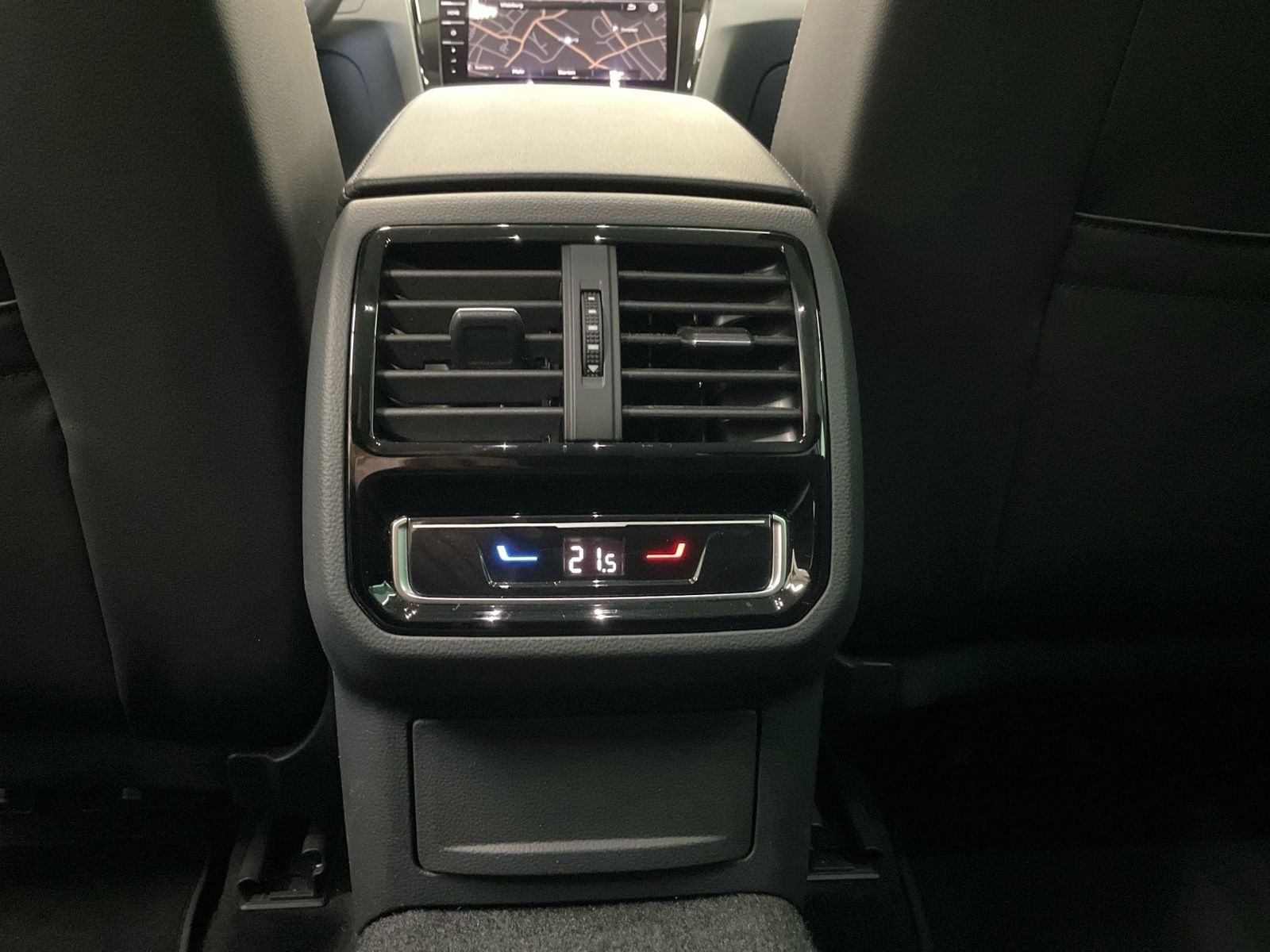 Volkswagen Passat Variant - Bild 17