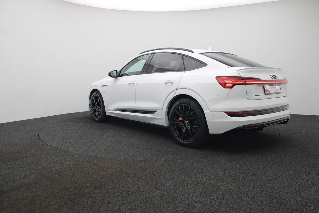 Audi e-tron Sportback 55 e-tron quattro S line Matrix imagem 3