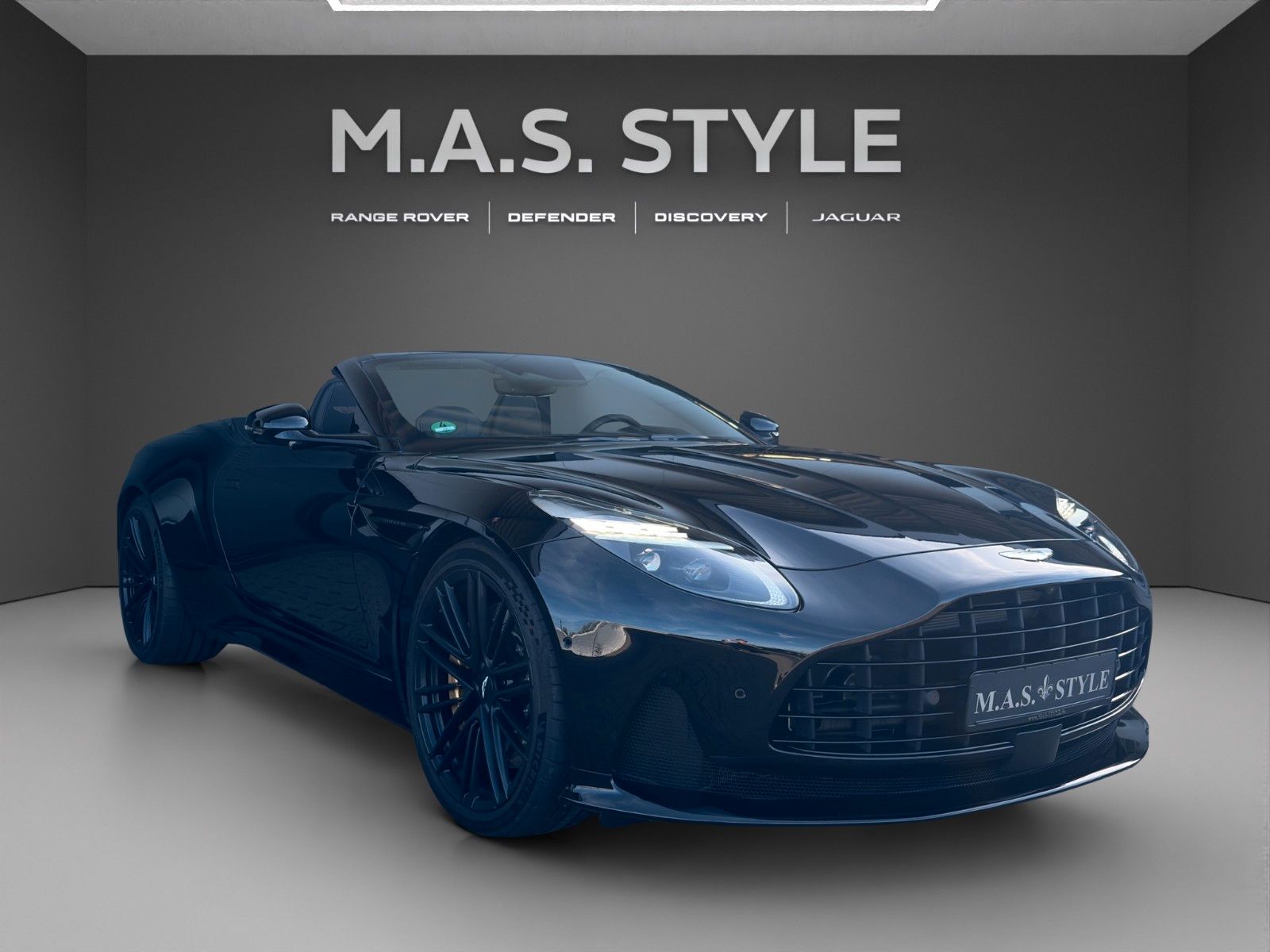 Fahrzeugabbildung Aston Martin DB12 4.0 V8 Volante PPF Bowers & Wilkins