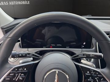 Mercedes E 220 - 11