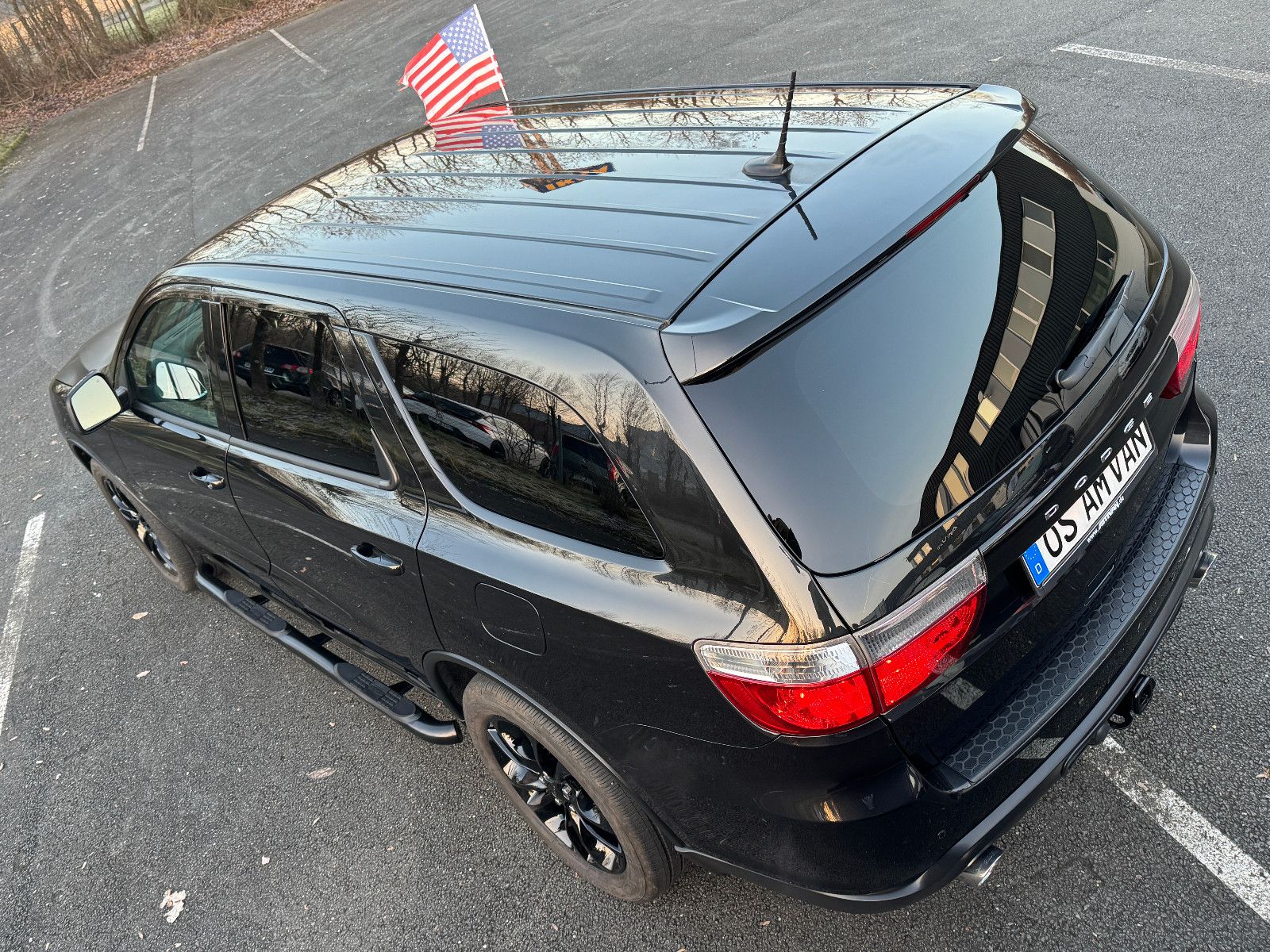 Fahrzeugabbildung Dodge Durango 4x4 5.7 V8 HEMI 20Zoll Leder AHK Navi