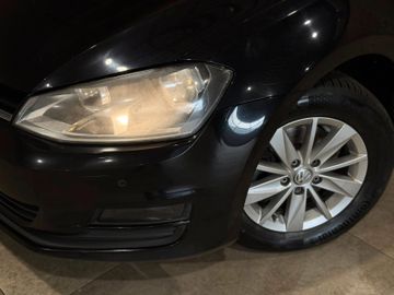 Volkswagen Golf - 2