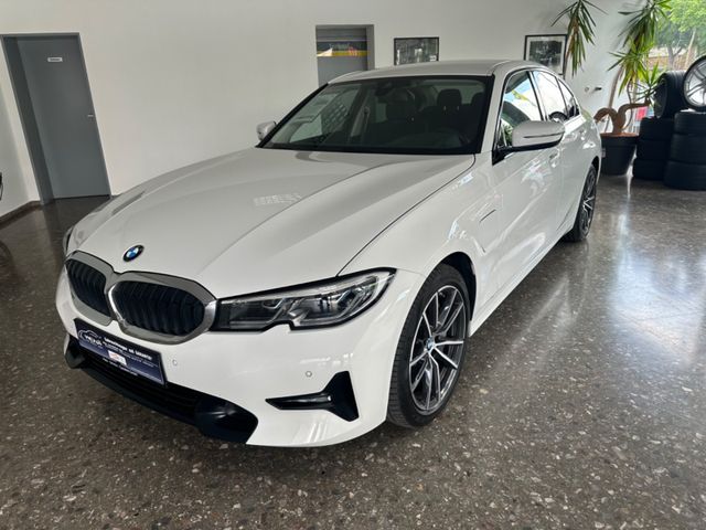 BMW 330 e Sportback M Paket Top GARANTIE