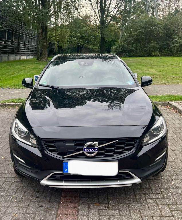 Image of Volvo V60 Cross Country