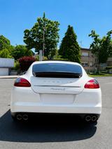 Porsche Panamera S 970 Sport Chrono - Porsche Panamera mit Benzin-Antrieb: Alarmanlage, Limousine