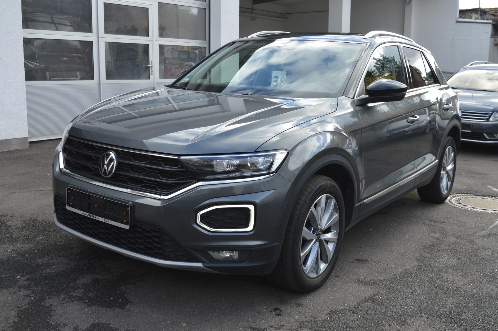 Volkswagen T-Roc Style*1.5TSI DSG*PANO*CAM*LED*