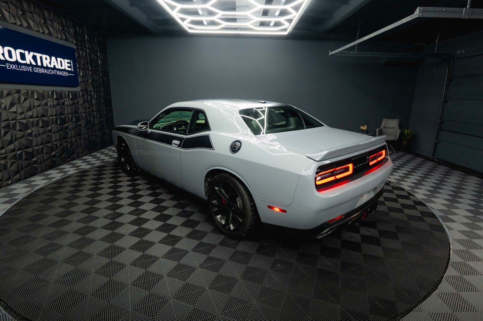 Fahrzeugabbildung Dodge Challenger 5.7 V8 R/T SRT Style Performance*LED*