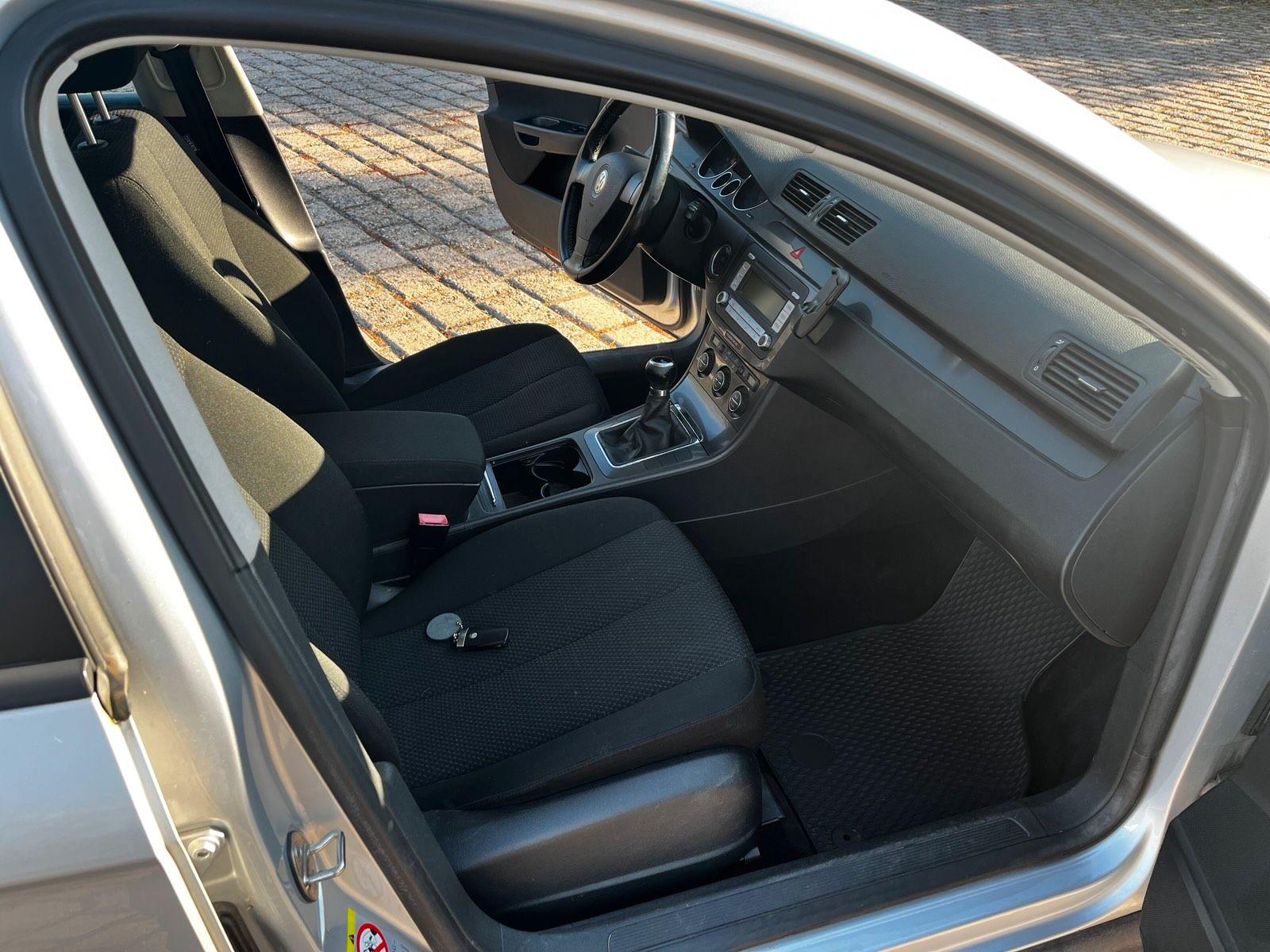 Volkswagen Passat 2006 — photo 13