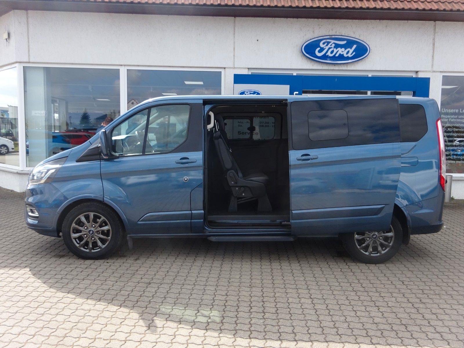 Ford Tourneo Custom 185PS Autm. Titanium X L2 Navi foto 3