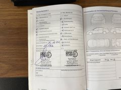 Fahrzeugabbildung Volkswagen up! 1.0 move / Navi Klimaanlage Sitzheizung Temp