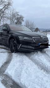 Skoda Superb 1.4 TSI iV DSG STYLE COMBI STYLE - : Braun, Plug-In Hybrid, Kombi