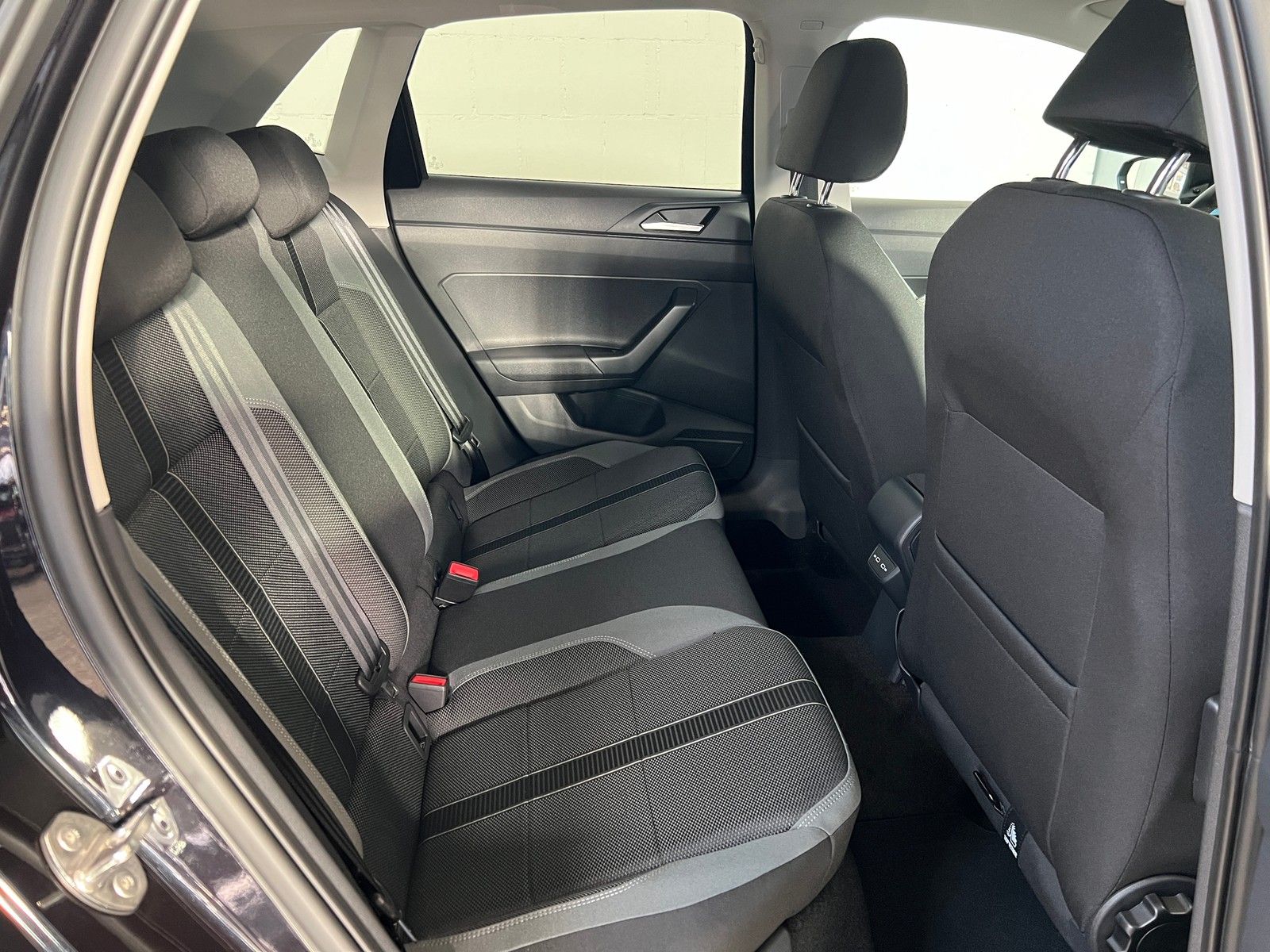 Fahrzeugabbildung Volkswagen Polo Style 1,0 TSI + IQ.Drive +Navigation+Kamera