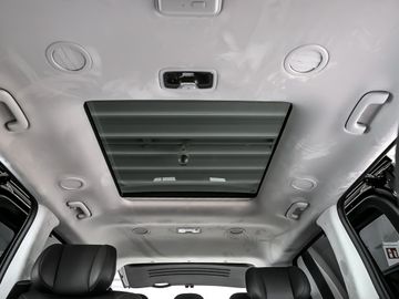 Hyundai Staria Signature Hybrid 2WD Relax-Sitze 7-Sitzer