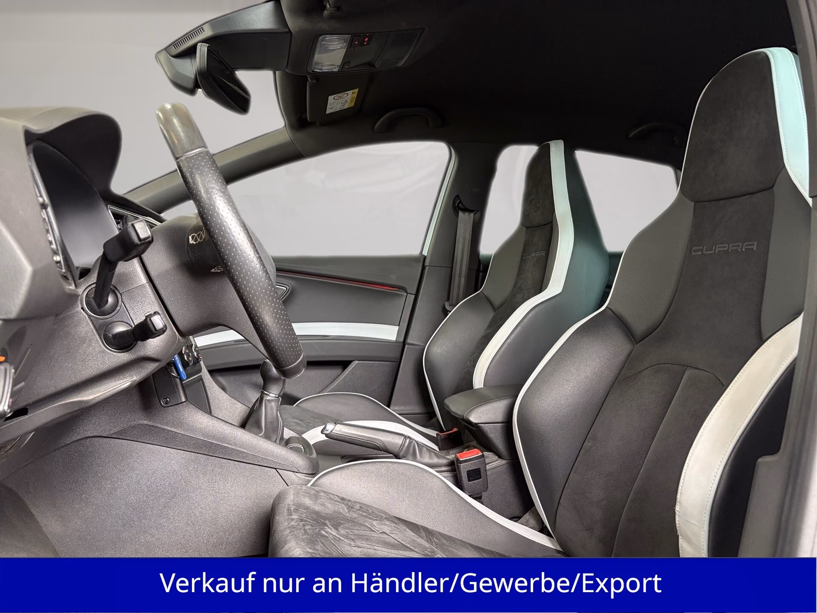 SEAT Leon Cupra 290 ch – BVM6 – Full LED – Alcantara – Gris Dynamic – 146 433 km