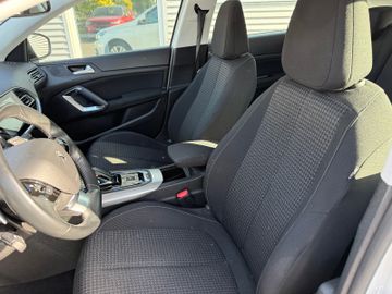 Peugeot 308 Active Pack+Klimaauto+Navi+BT+PDC+Schaltw.