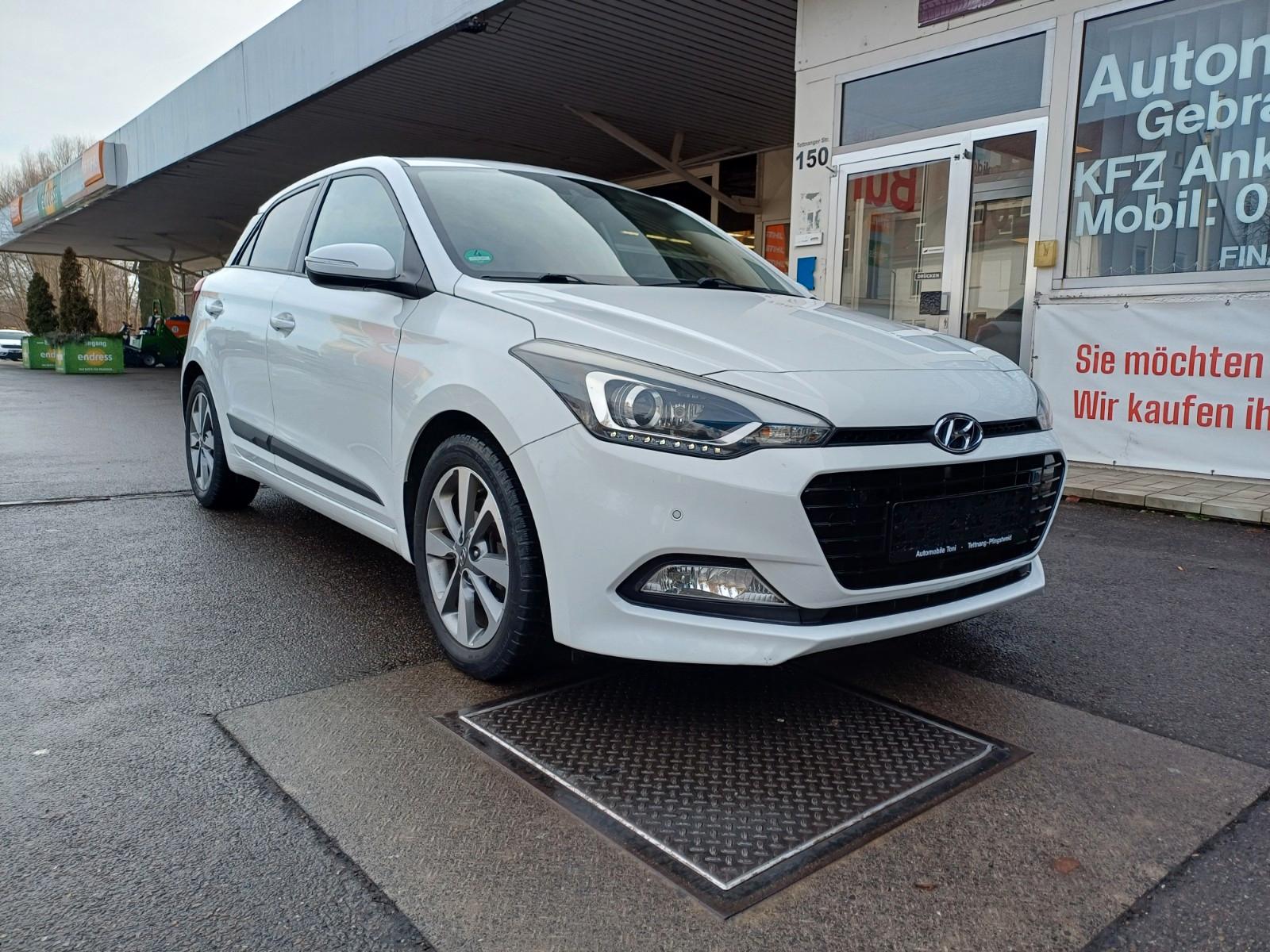 Hyundai i20 blue Style