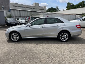 Mercedes E 200 - 6