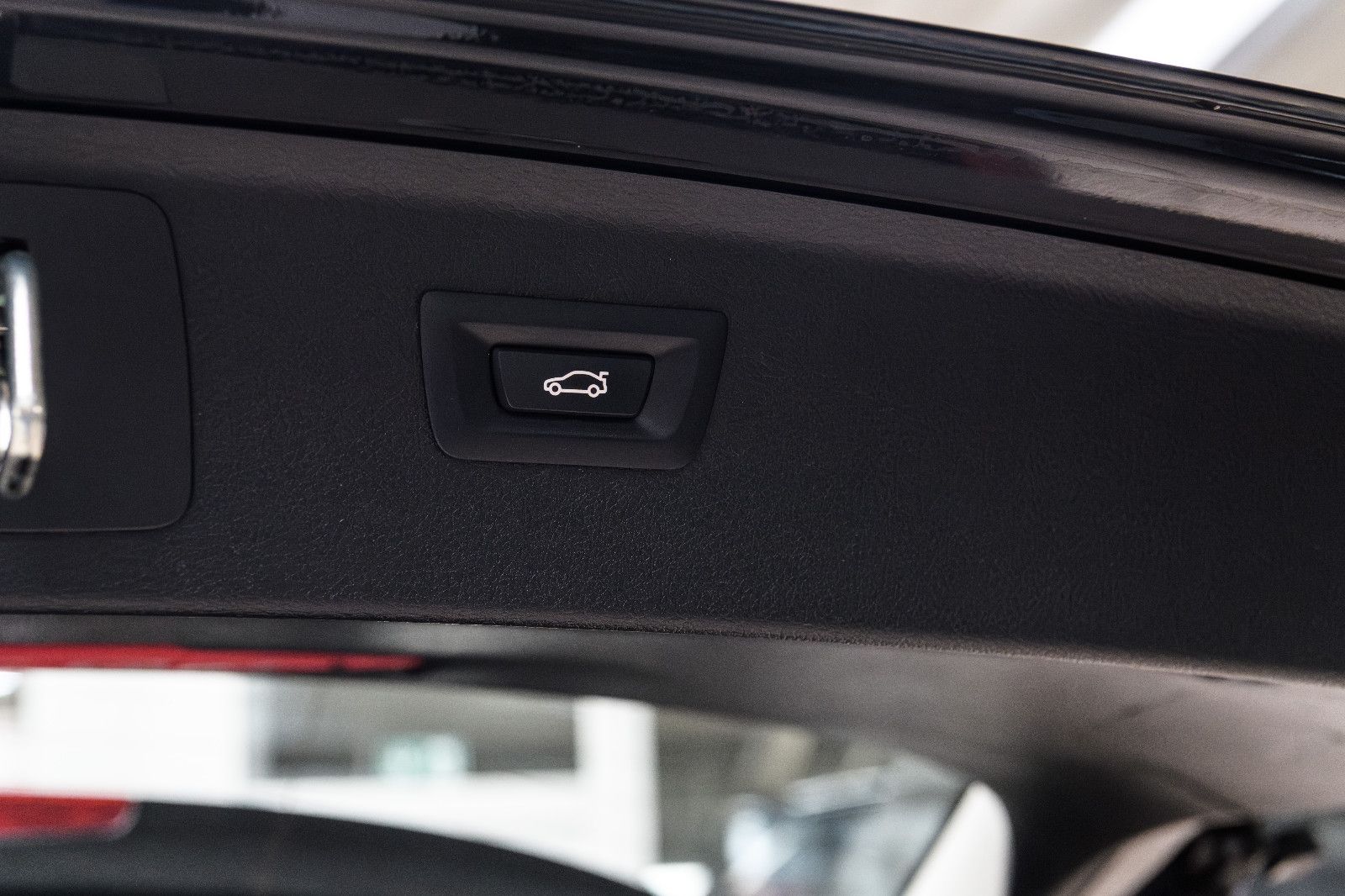 Fahrzeugabbildung BMW 2er Active Tourer 225 xe Advantage Kamera 165kw