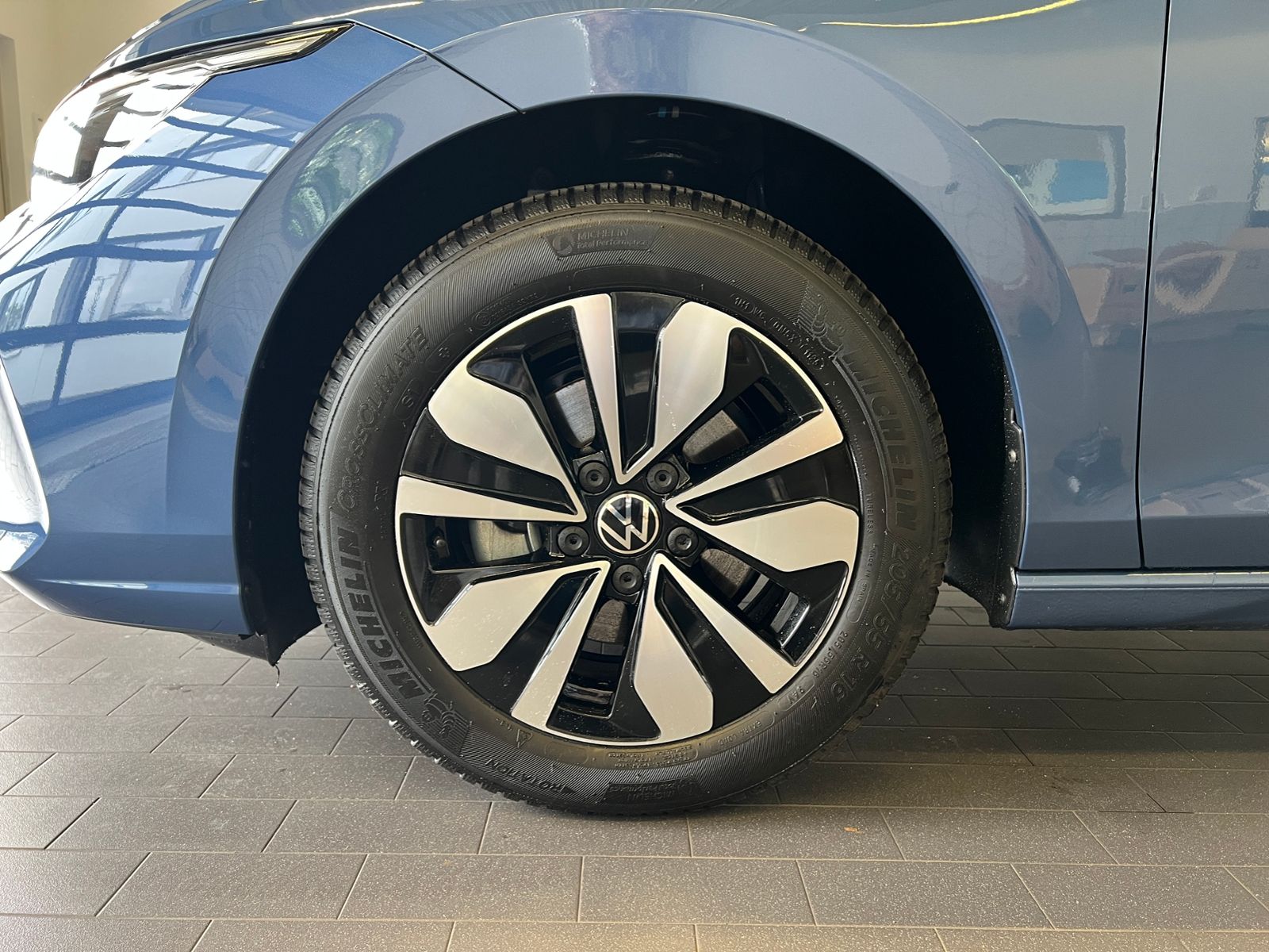 Fahrzeugabbildung Volkswagen Golf VIII GOAL 2.0 TDI DSG *AHK,LED,ACC,Navi,Kam