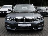 BMW 320i Touring Luxury Line ACC PANO LED KAMERA SHZ - BMW Gebrauchtwagen in Lüdenscheid