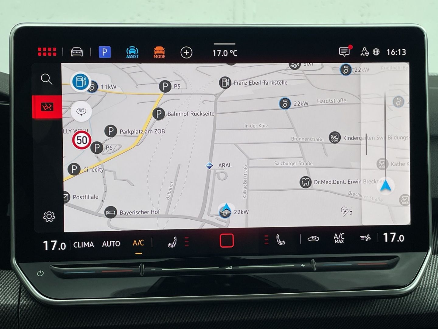 Golf VIII 1.5 eTSI DSG R-Line HUD/AHK/Kamera/ACC