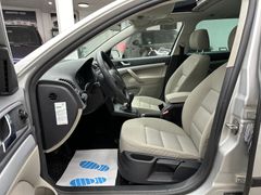 Fahrzeugabbildung Skoda Octavia 1.6 Combi Ambiente / Navi Klima PDC GSD