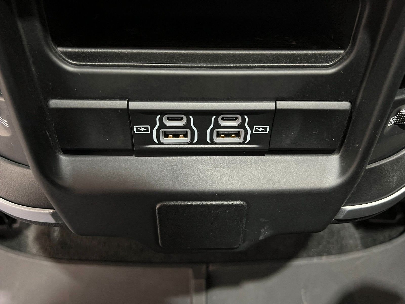 Fahrzeugabbildung Dodge RAM 1500 Back Country Crew Cab 4x4 Offroad