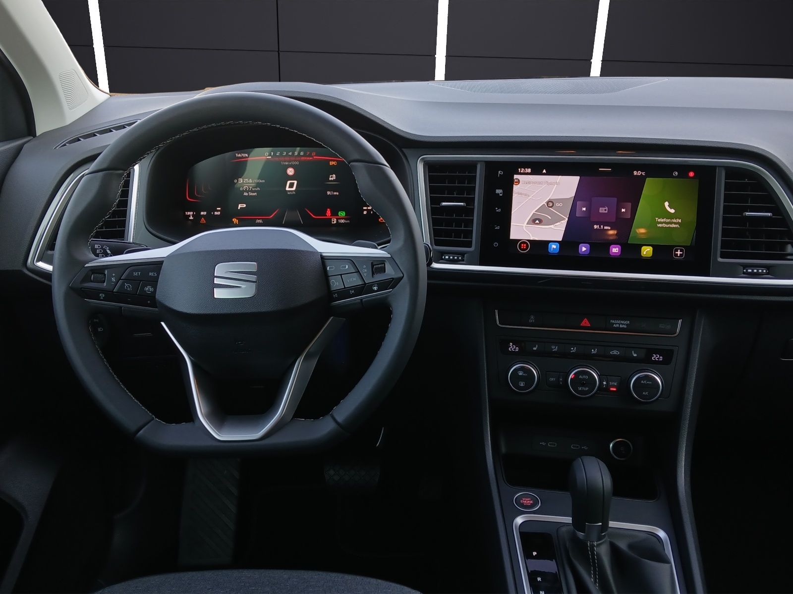 Fahrzeugabbildung SEAT Ateca Style 1.5 TSI DSG Kessy LED