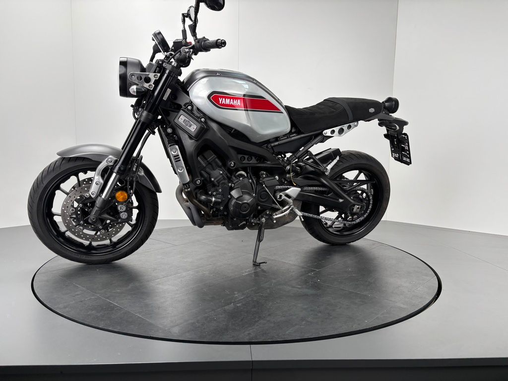 Fahrzeugabbildung Yamaha XSR 900 *TOP-ZUSTAND *SERVICE NEU