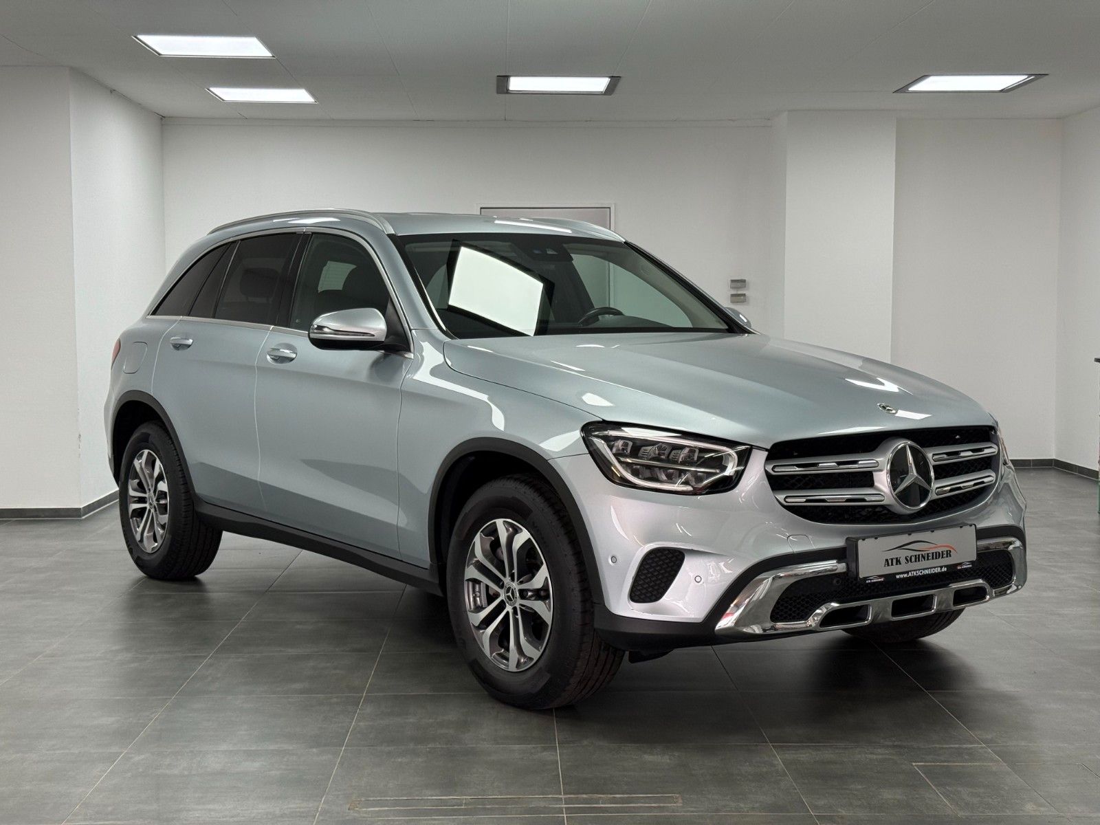Mercedes-Benz GLC 220d 4MATIC/LED/KAMERA/SHZ/DISTR/NAVI/CARPLA