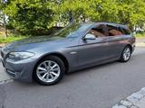 BMW 520 d SPORT/AUTOMATIK/LEDER/NAVI/ALU/Soft-Close - BMW 520 aus 2011: 520d