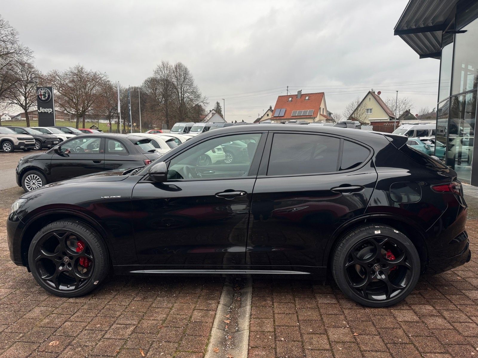 Fahrzeugabbildung Alfa Romeo VELOCE 280 PS AT8 Q4 MEMORY KAMERA LEDER