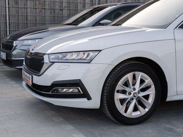 Octavia Combi 2.0 TDI Style DSG AHK+HUD+NAVI+SID