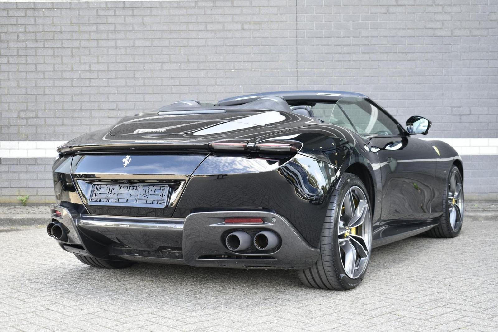 Ferrari Roma Spider 3.9 V8