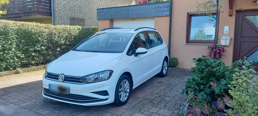 Image of Volkswagen Golf Sportsvan