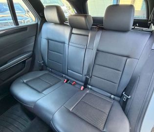 Mercedes E 250 - 12