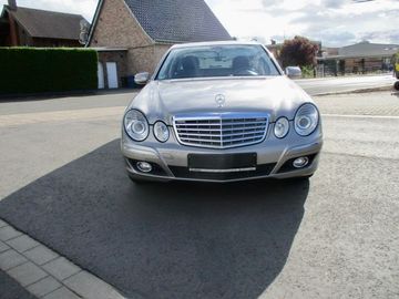 Mercedes E 200 - 3