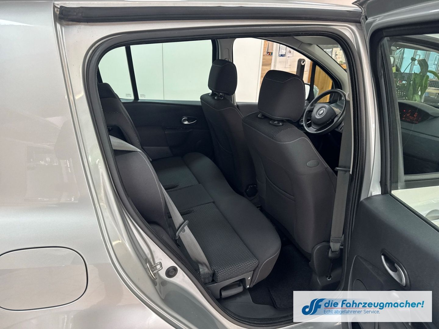 Fahrzeugabbildung Renault Modus Dynamique 1,6 Automatik Klima el.SP Spieg.