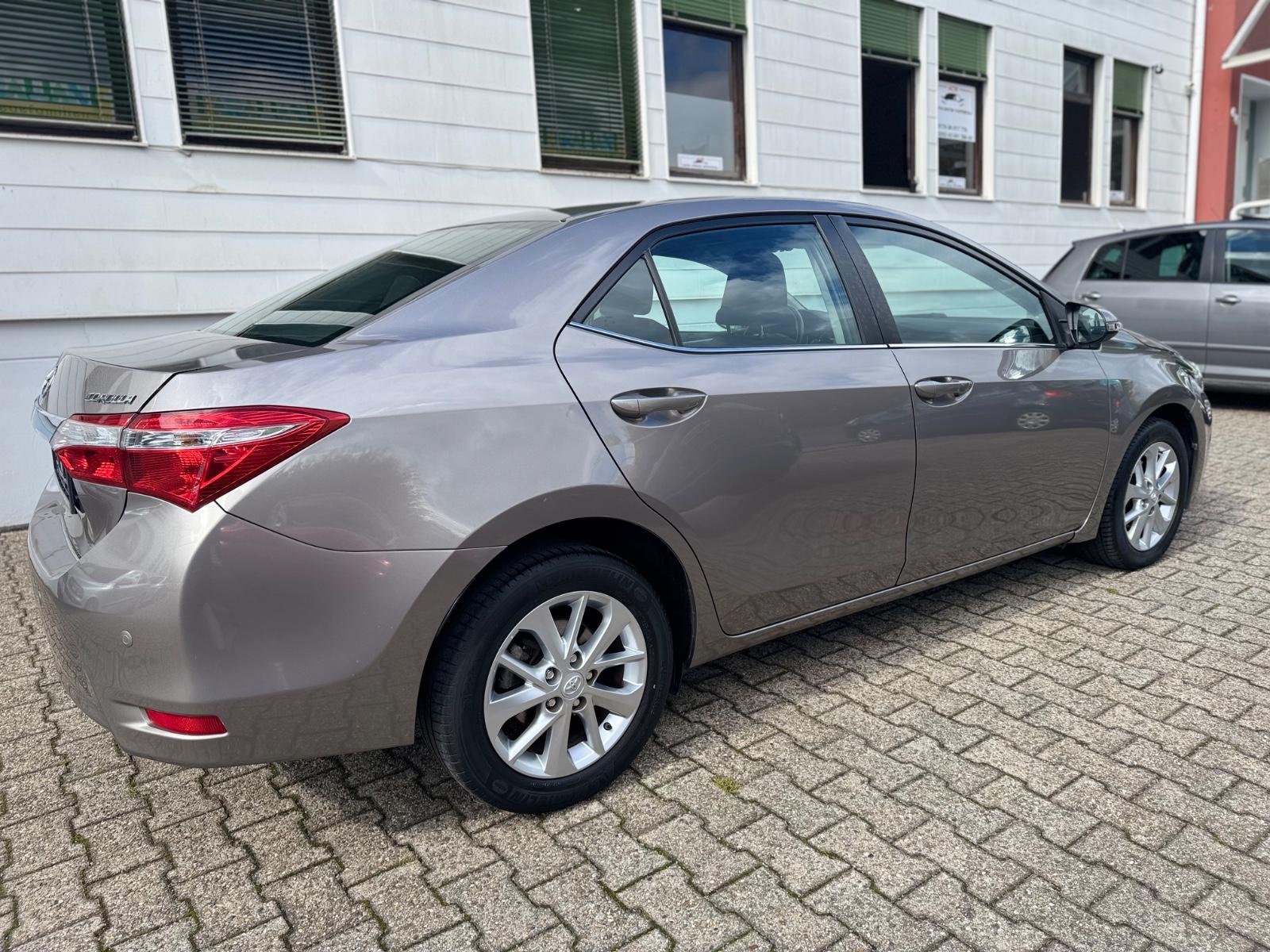 Toyota Corolla Edition Automatik AHK