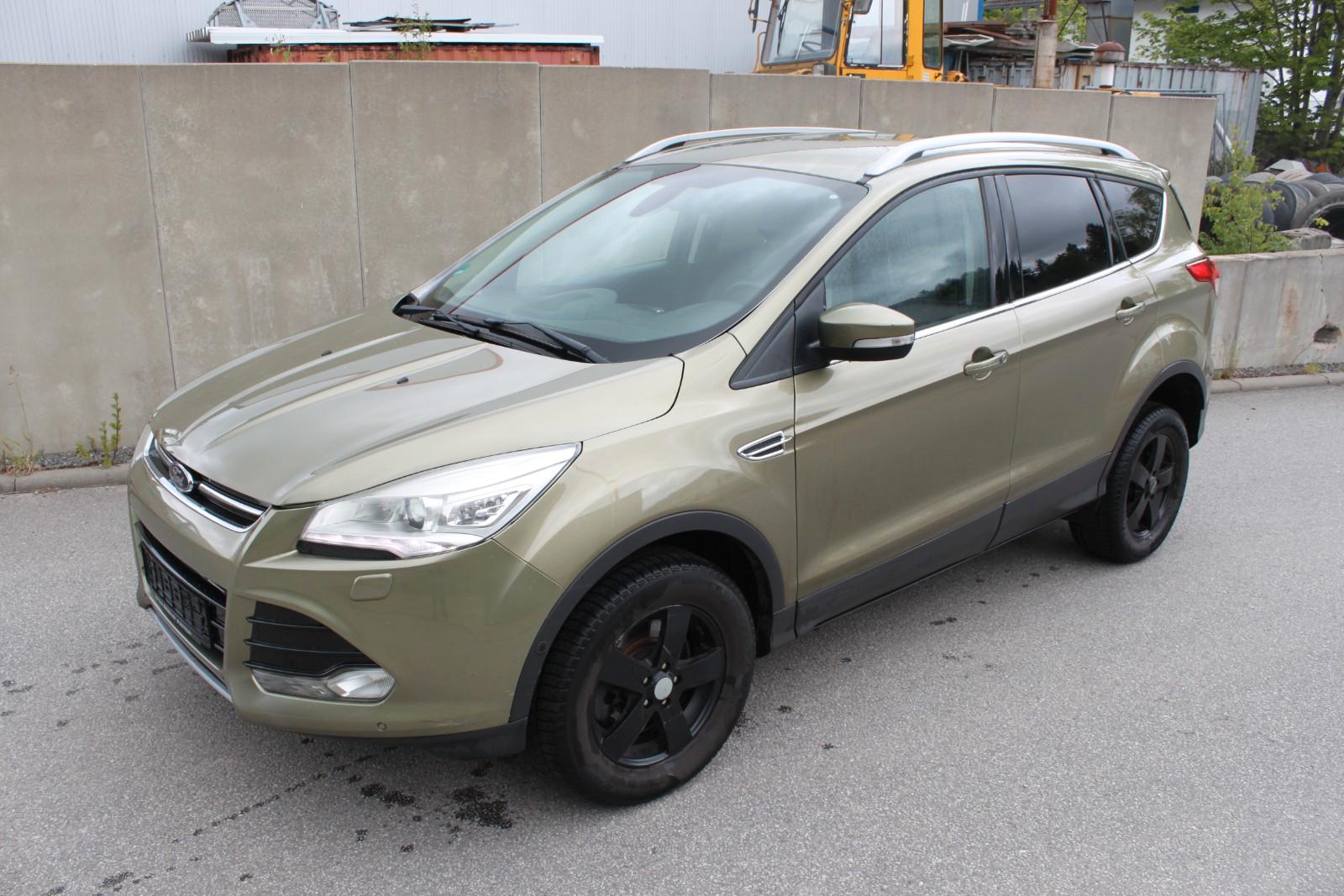Ford Kuga Titanium Anhängerkupplung 4x4