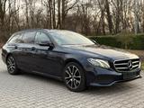 Mercedes-Benz E 220d  Widescreen-Cockpit*360*Kamera*Carplay* - Mercedes-Benz E 220 Gebrauchtwagen in Aachen