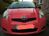 Toyota Yaris 1,0-l-VVT-i - - Toyota Yaris in Mönchengladbach