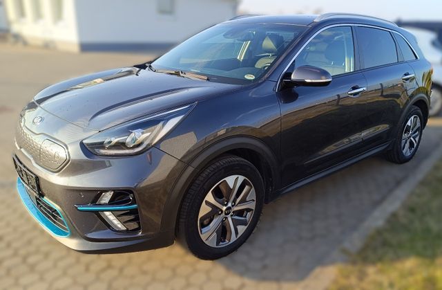 Kia Niro e-Niro Spirit 64kWh LederPaket