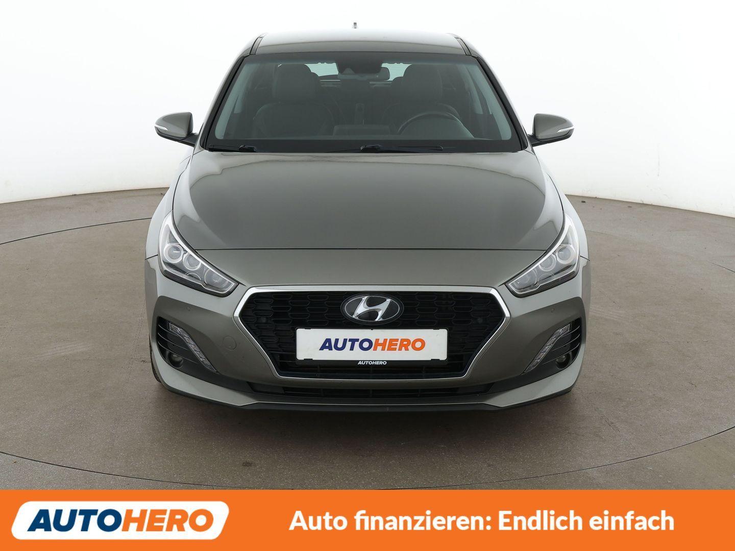 Hyundai i30 1.4 TGDI Premium Aut*NAVI*LED*ACC*CAM*PDC*
