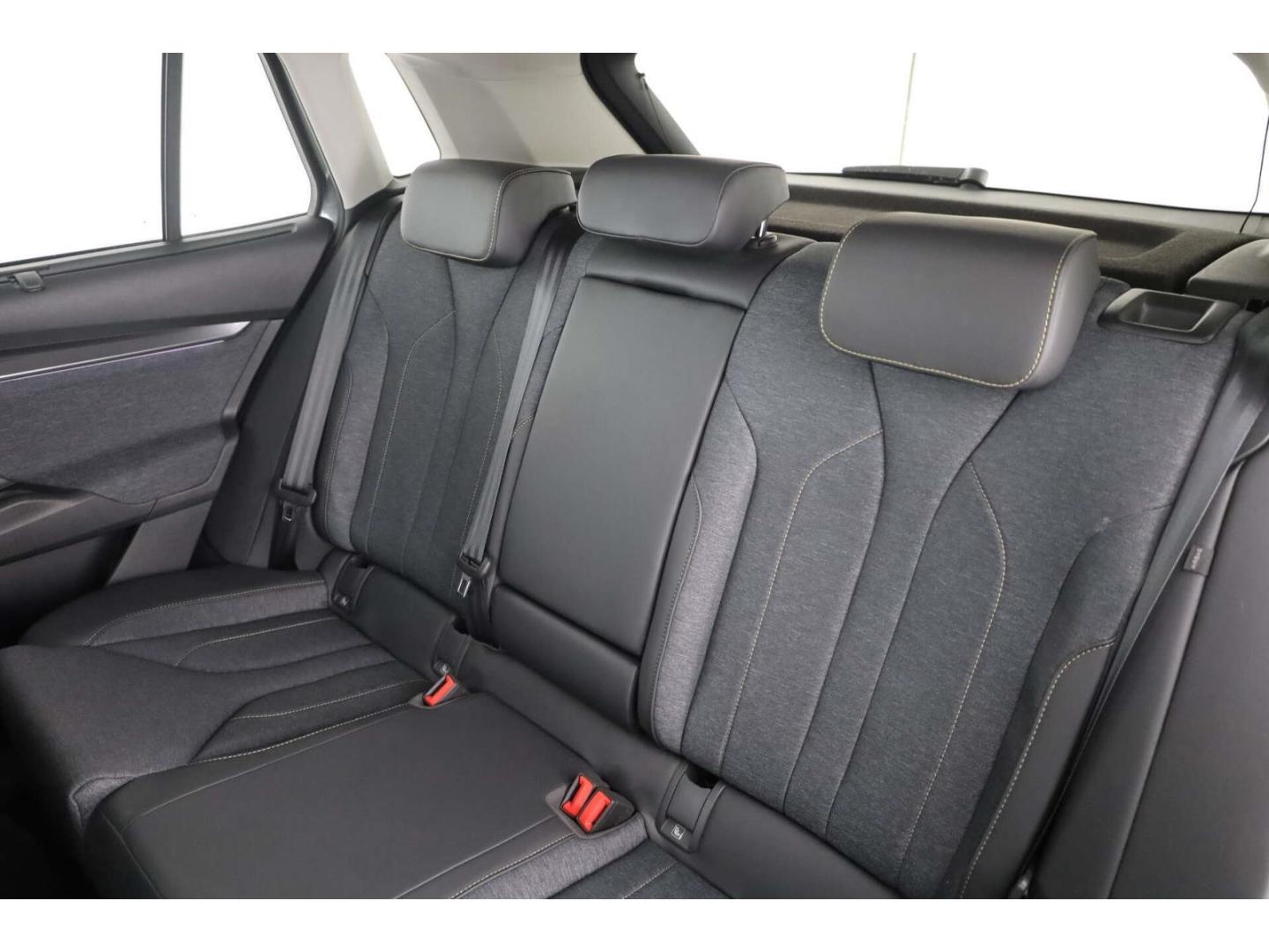 Skoda Elroq Loft 82kWh AR-HUD/Memory/360°/Kessy/CANTON, миниатюра 11