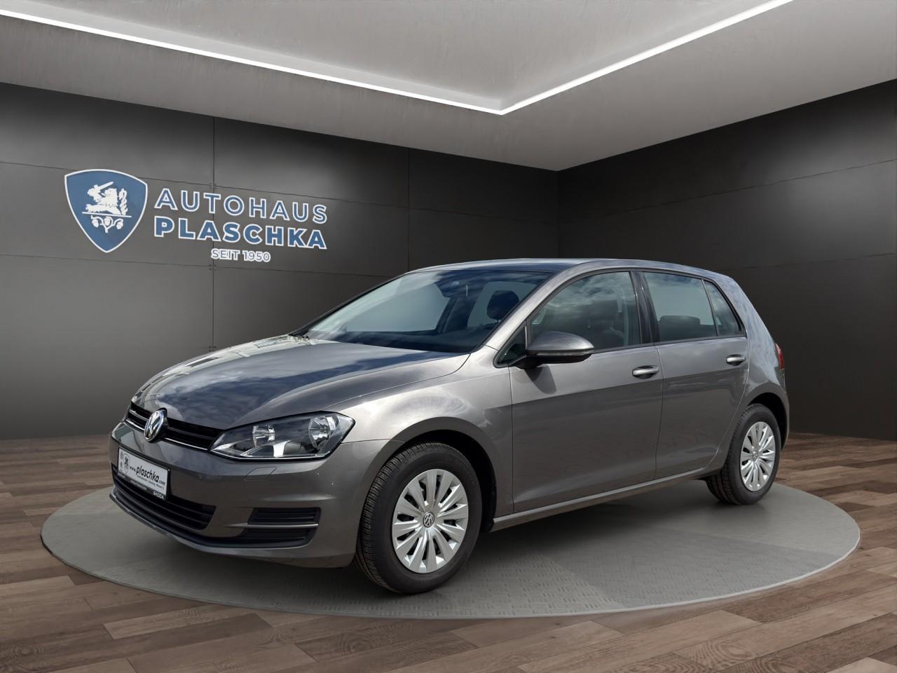 Volkswagen Golf VII 1.6 TDI Trendline AHK+TEMPOMAT+SHZ