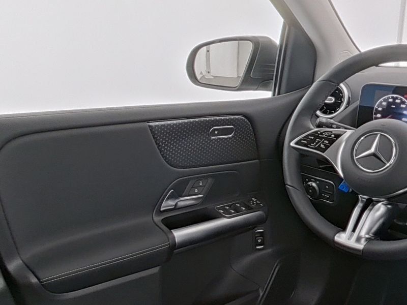 Fahrzeugabbildung Mercedes-Benz B 200 Progressive*MultiBeam*Distronic*Totwinkel*