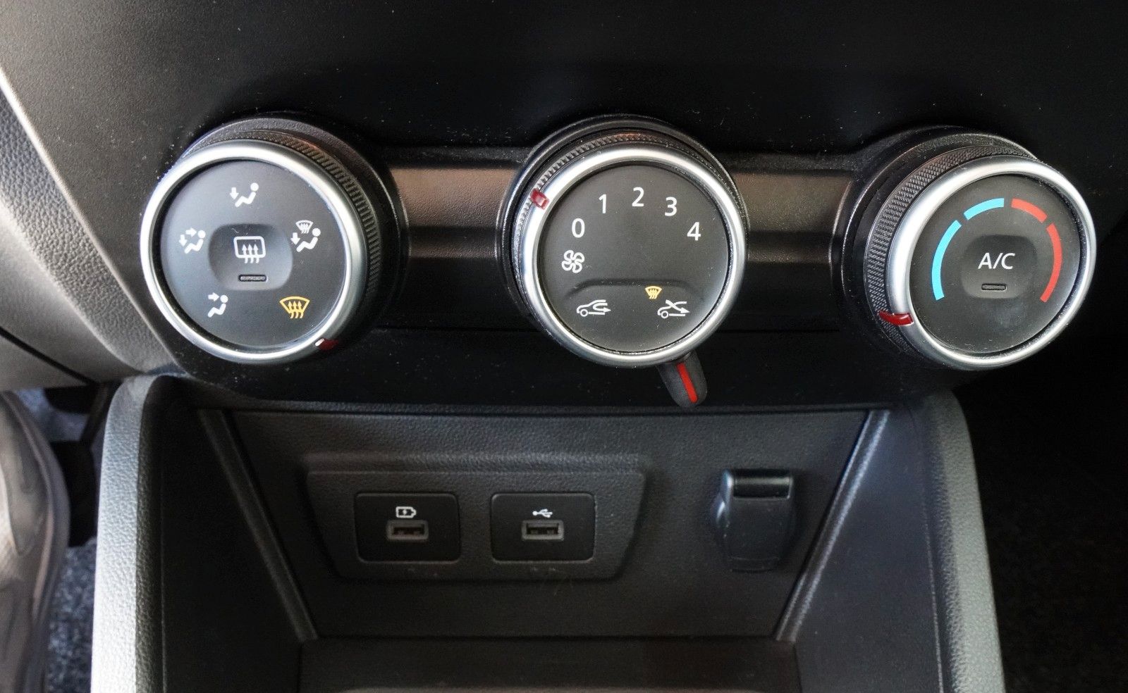 Fahrzeugabbildung Dacia Duster II Comfort *1.Hand*LPG*Navi*Kamera*