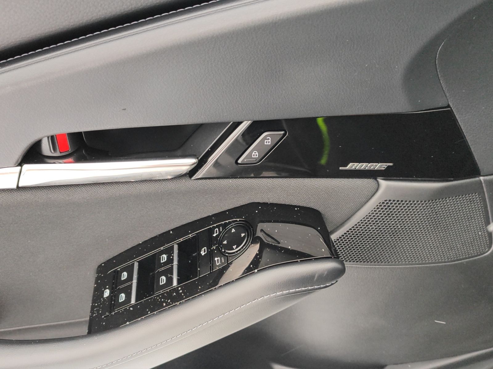 Fahrzeugabbildung Mazda CX-30Matrix*Bose*360°Cam*CarPlay*Head-Up*